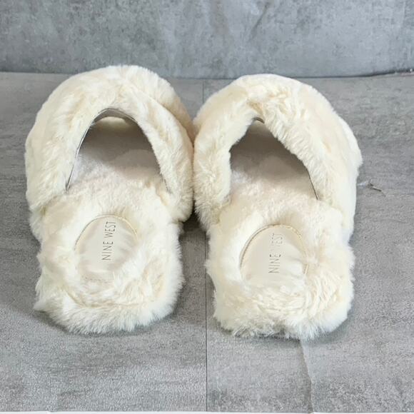 NINE WEST Women's Light Natural Fabric Cozy Faux-Fur Cross Band Slide Sandals - Picture 4 of 8